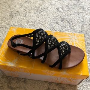 Yellowbox Alpha Sandals-Black-7.5-New in Box